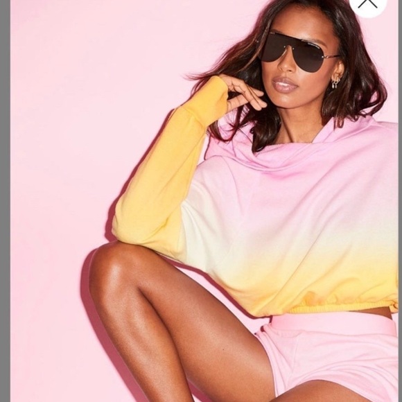 Vs Campus Hooded Pullover pink Tie-dye lg - Picture 1 of 11